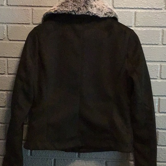 Jacket - Picture 8 of 8